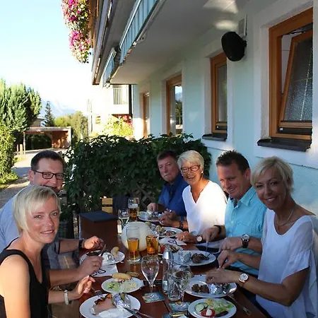 Hotel-pension Platzl 3* שלאדמינג