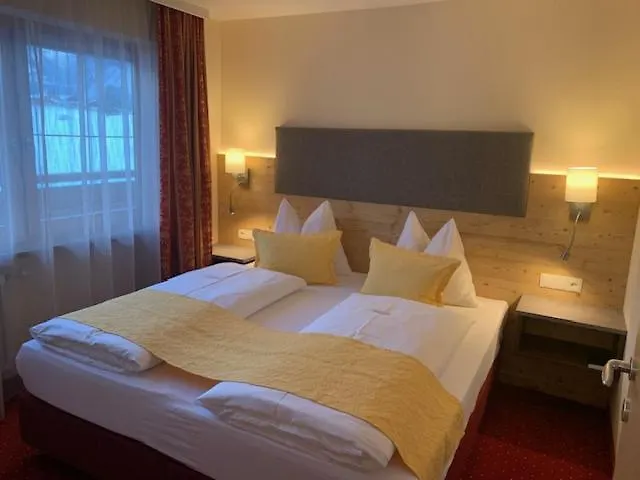 호텔 Hotel-pension Platzl 3*