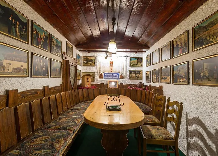 Hotel-pension Platzl 호텔 3*