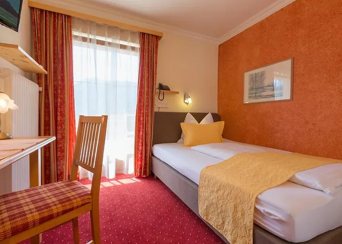 Hotel-pension Platzl 호텔 3*